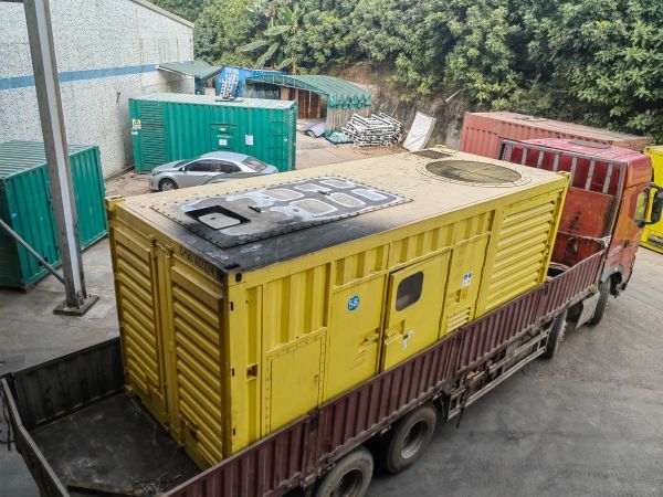 為珠海地區(qū)商業(yè)大廈商戶提供保電服務(wù)