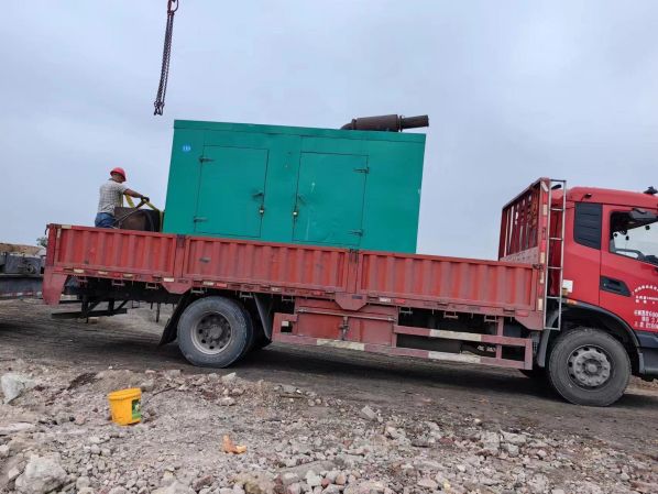 柴油發(fā)電機組操作時避免安全風險的措施?